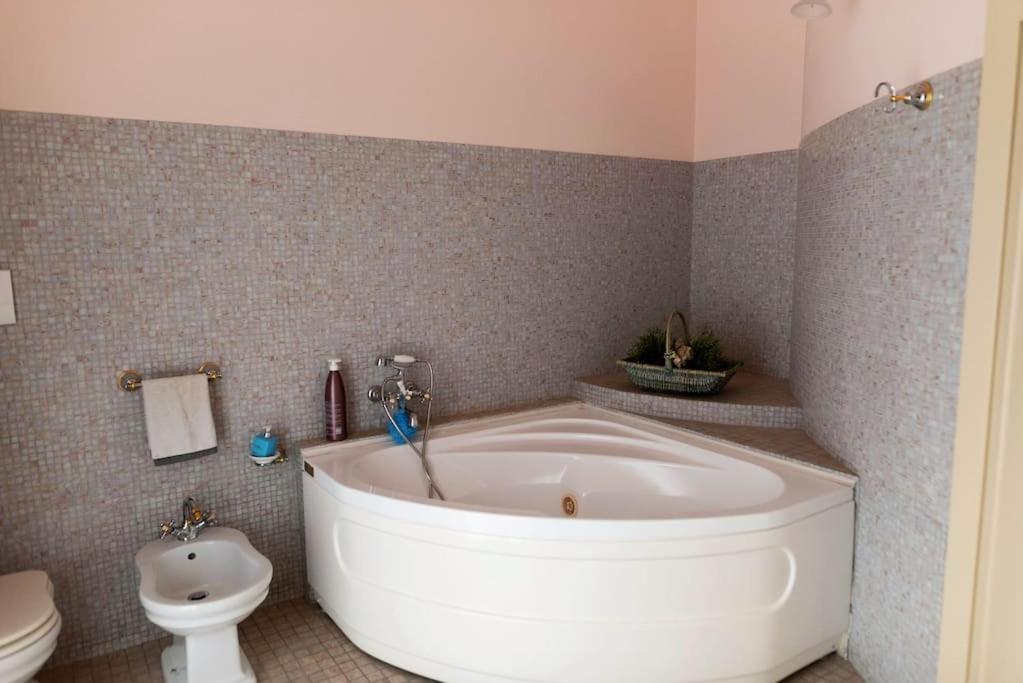 Ercole Luxury Flat Διαμέρισμα Sessa Aurunca Εξωτερικό φωτογραφία